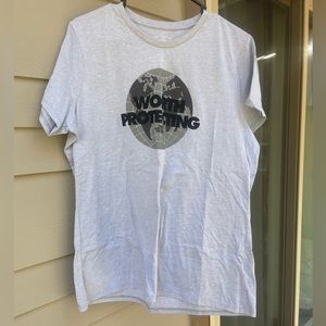 North Face Wimen’s XL T-Shirt